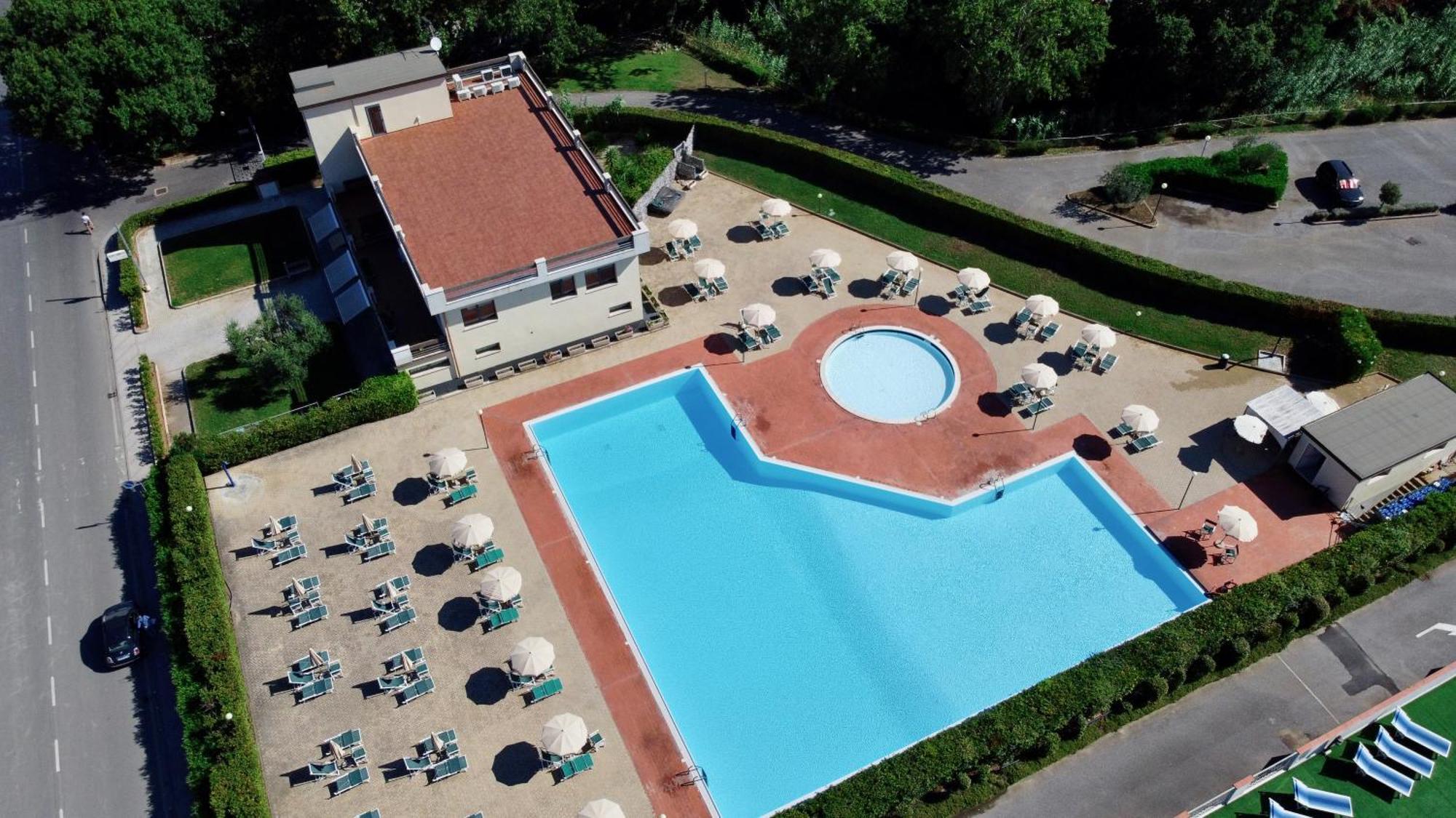 Aparthotel Le Residenze Di Santa Costanza - Mirto/Corbezzolo San Vincenzo Zewnętrze zdjęcie
